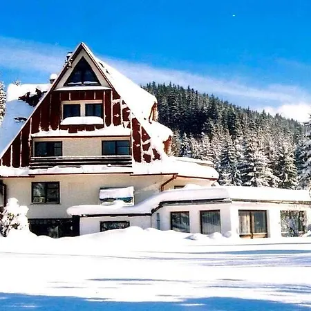 Paryzanka Basen Hotell